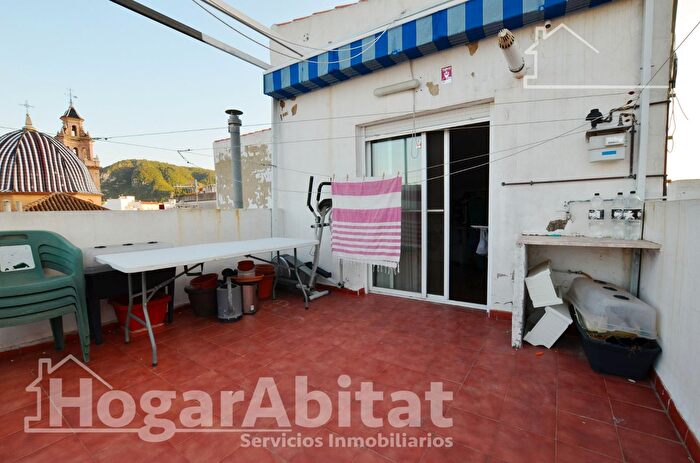 Casas en venta y pisos alquiler - 3
