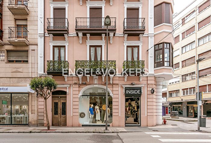Casas en venta y pisos alquiler - 1