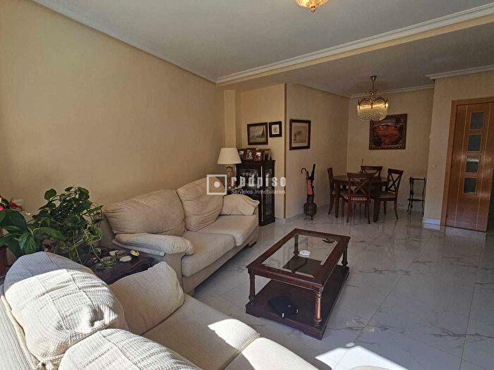 Casas en venta y pisos alquiler - 2