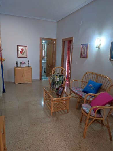 Casas en venta y pisos alquiler - 2