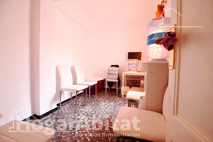 Casas en venta y pisos alquiler - 2