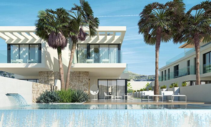 Casa en venta en Monforte del Cid, Alicante de 3 habitaciones