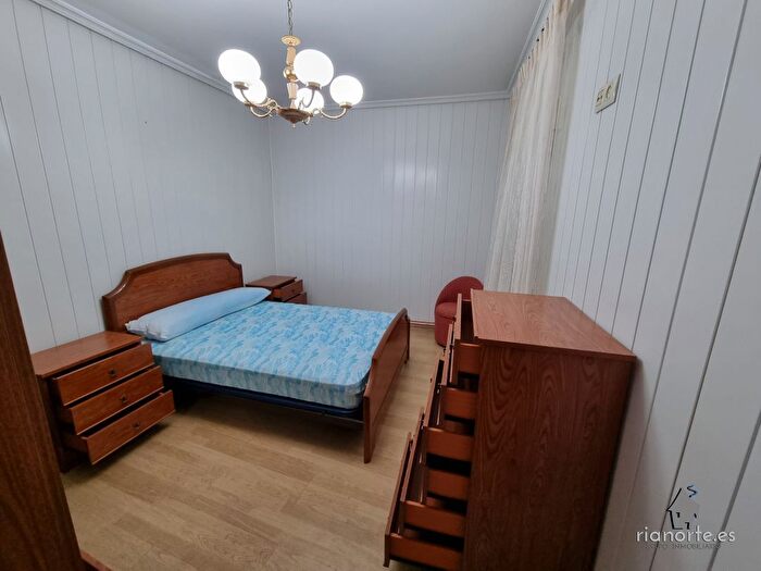 Casas en venta y pisos alquiler - 3
