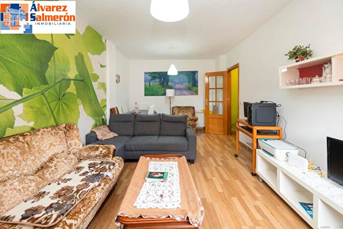Casas en venta y pisos alquiler - 2