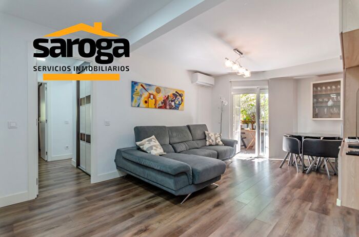 Piso en venta en San Blas, Arcos de 3 habitaciones