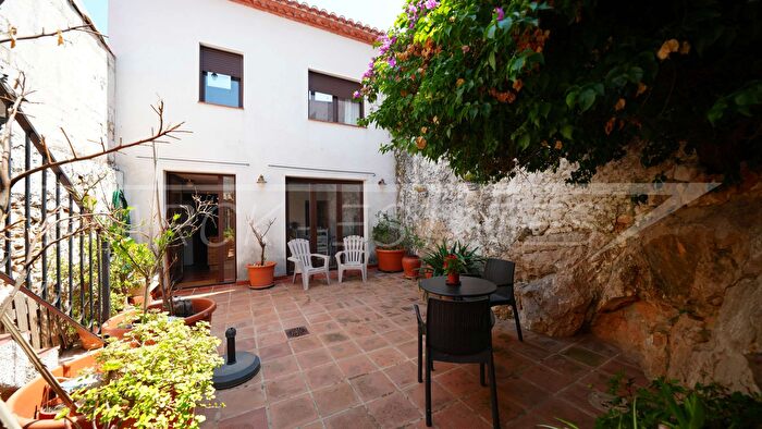 Casa en venta en Benidoleig, Alicante de 2 habitaciones