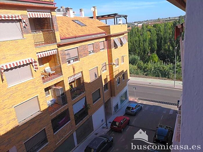Casas en venta y pisos alquiler - 2