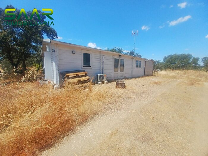 Casa en venta en Castilblanco de los Arroyos, Sevilla de 3 habitaciones