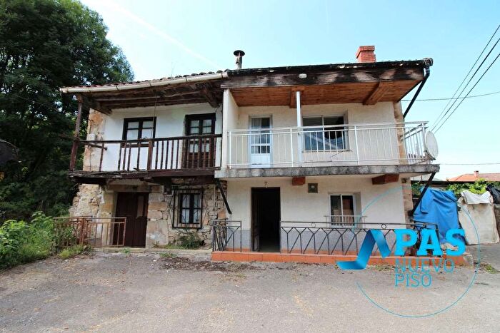 Casa en venta en Villafufre, Cantabria de 2 habitaciones