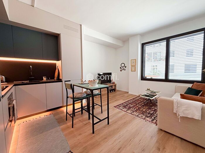 Casas en venta y pisos alquiler - 1