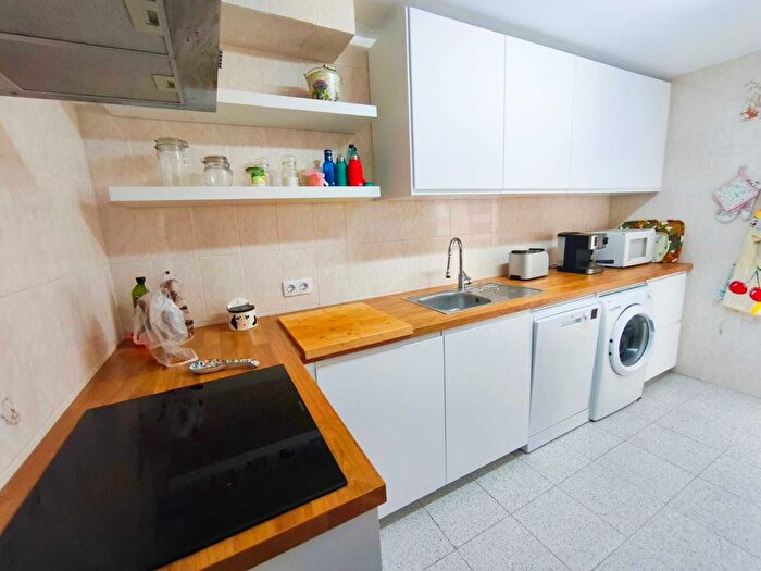 Casas en venta y pisos alquiler - 2