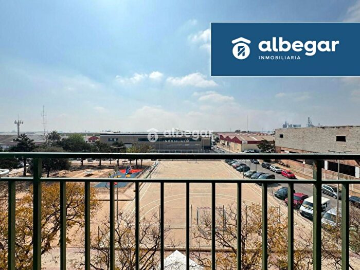 Piso en venta en Centro, Xirivella de 4 habitaciones