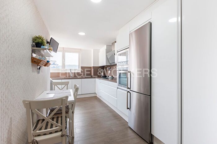 Casas en venta y pisos alquiler - 2