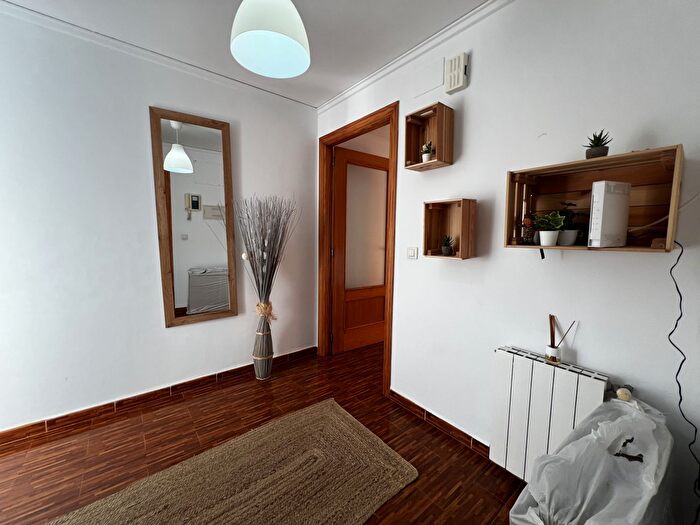 Casas en venta y pisos alquiler - 2