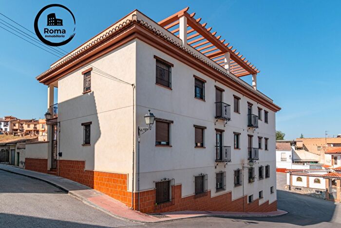 Casas en venta y pisos alquiler - 1