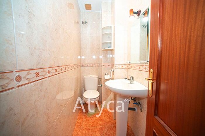 Casas en venta y pisos alquiler - 3