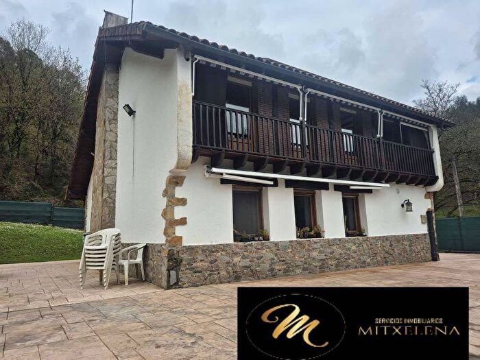 Casas en venta y pisos alquiler - 1