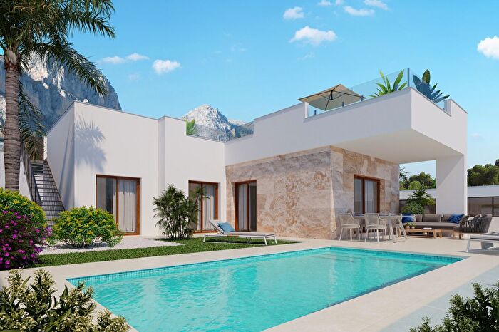 Casa en venta en Benimantell, Alicante de 3 habitaciones