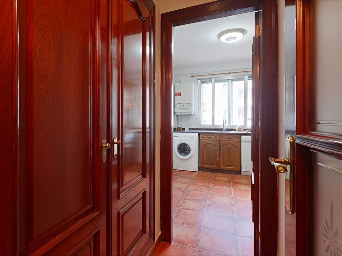 Casas en venta y pisos alquiler - 2