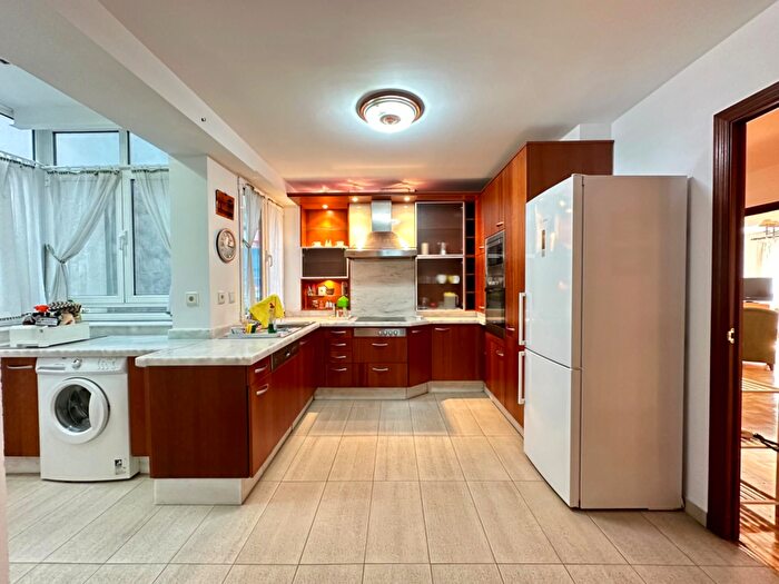 Piso en venta en Flores de Sil La Placa, Ponferrada de 3 habitaciones