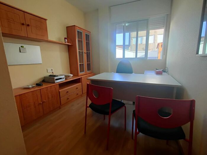 Casas en venta y pisos alquiler - 2