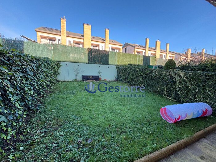 Casas en venta y pisos alquiler - 3
