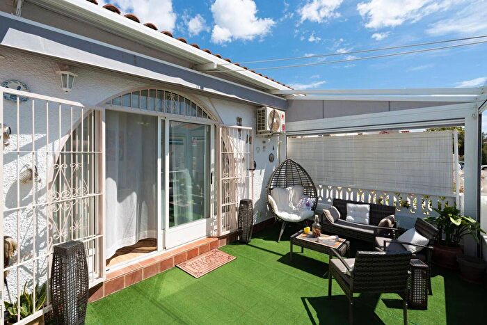 Casa en venta en Comunitat Valenciana, Alicante de 2 habitaciones