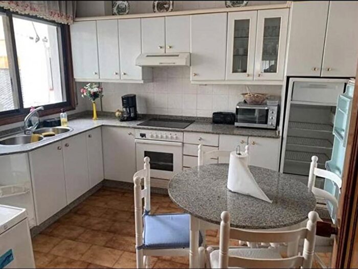 Piso en venta en Galicia, Pontevedra de 3 habitaciones