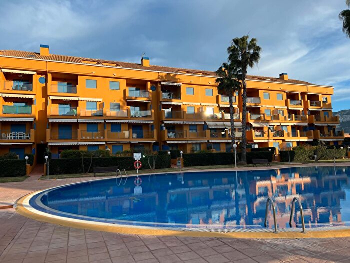 Piso en venta en Las Marinas Les Marines, Les Bassetes El Marjal de 4 habitaciones