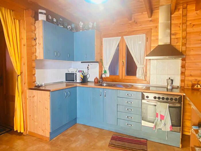 Casas en venta y pisos alquiler - 3