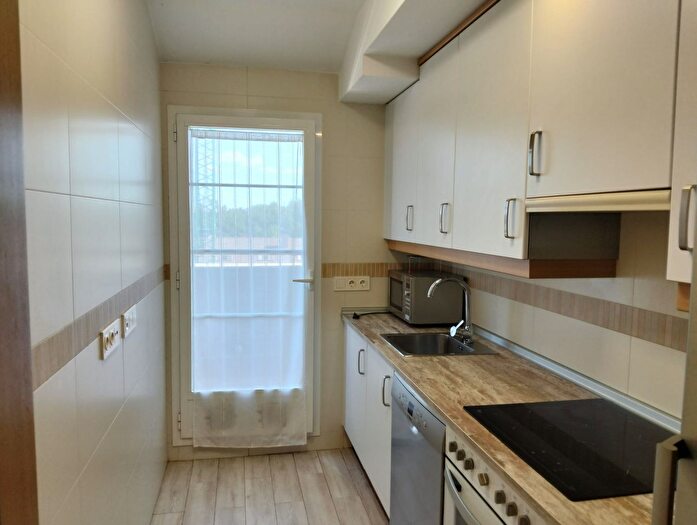 Casas en venta y pisos alquiler - 2