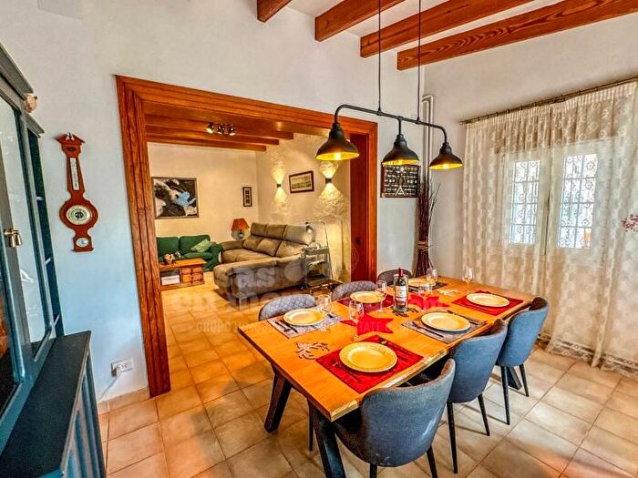 Casas en venta y pisos alquiler - 3