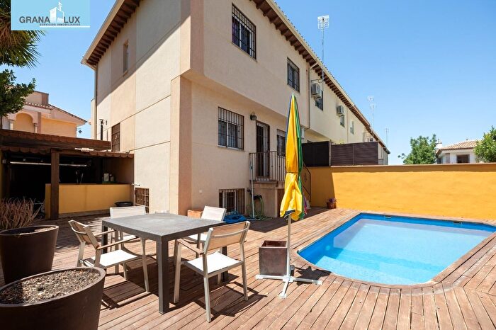 Casas en venta y pisos alquiler - 1
