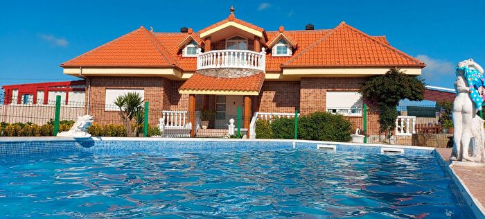 Casa en venta en Ajo, Bareyo de 5 habitaciones