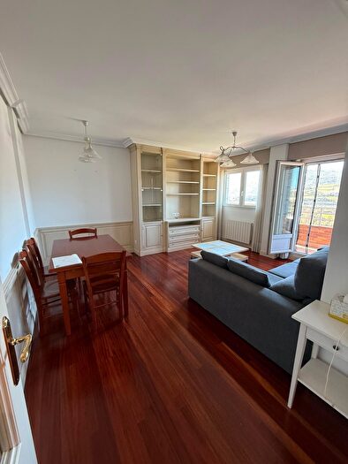 Casas en venta y pisos alquiler - 2