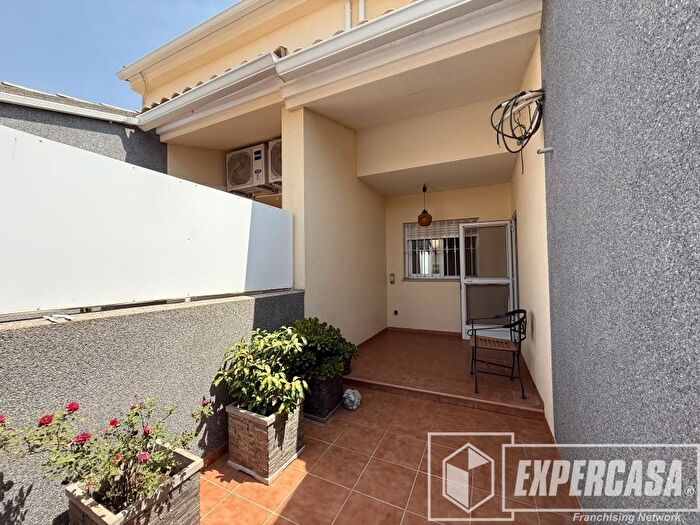 Casa en venta en Loriguilla, Valencia de 4 habitaciones
