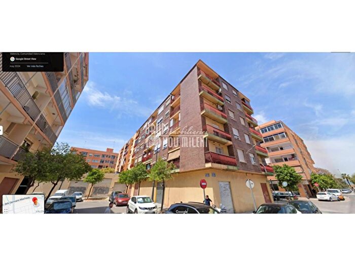 Casas en venta y pisos alquiler - 2