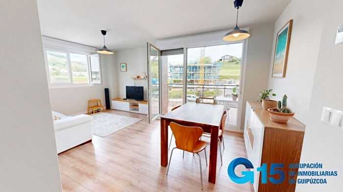 Casas en venta y pisos alquiler - 1