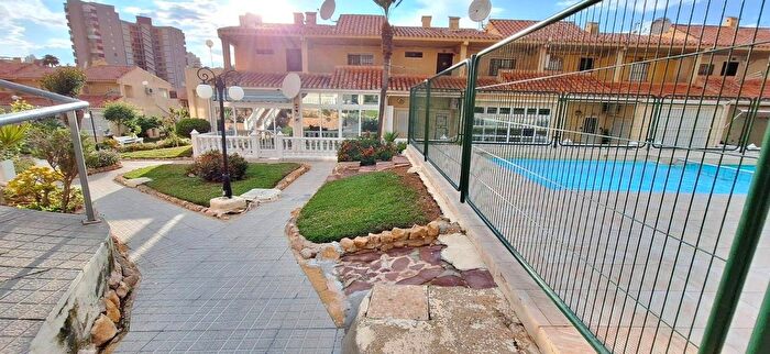 Casas en venta y pisos alquiler - 2