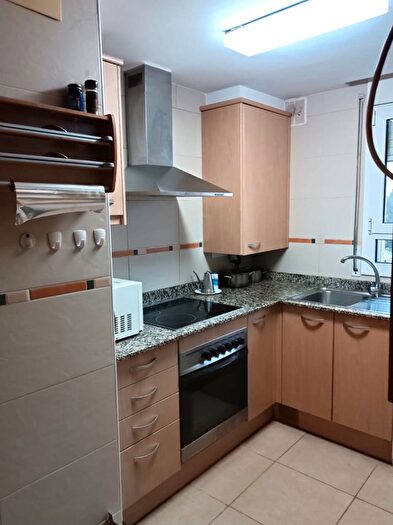 Casas en venta y pisos alquiler - 2