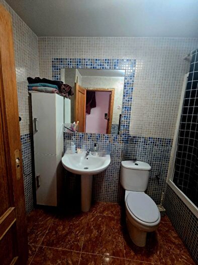 Casas en venta y pisos alquiler - 2