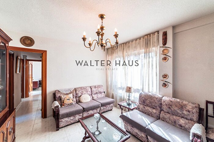 Casas en venta y pisos alquiler - 1