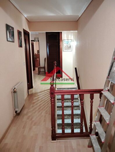 Casas en venta y pisos alquiler - 2