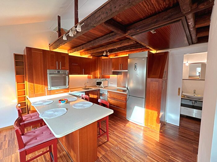 Casas en venta y pisos alquiler - 2