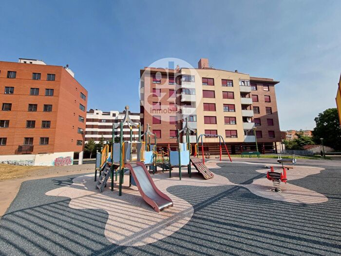 Casas en venta y pisos alquiler - 1