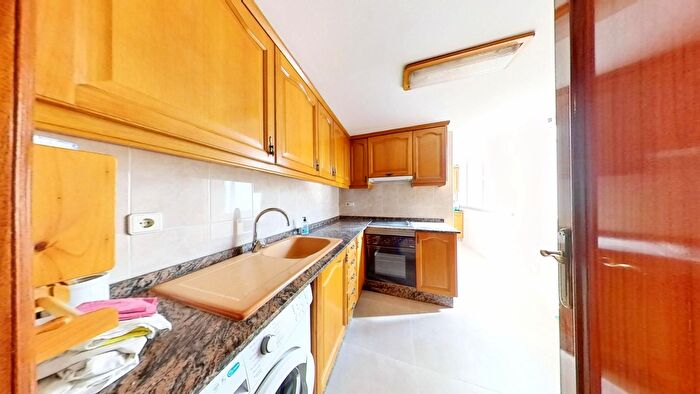 Casas en venta y pisos alquiler - 2
