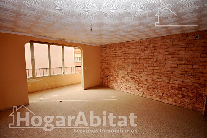 Casas en venta y pisos alquiler - 1
