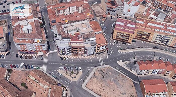 Casas en venta y pisos alquiler - 3