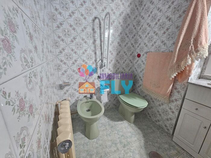 Casas en venta y pisos alquiler - 3