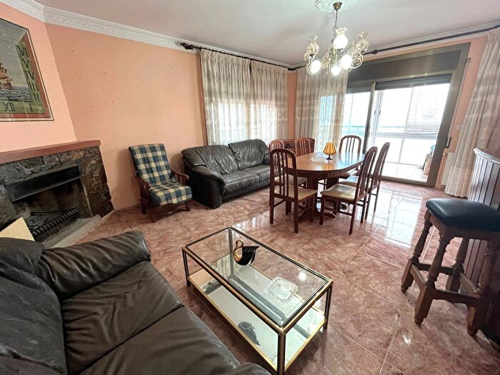 Casas en venta y pisos alquiler - 3